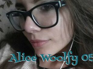 Alice_Woolfy_05