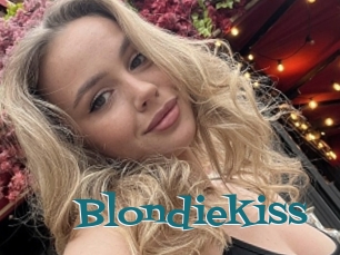 Blondiekiss