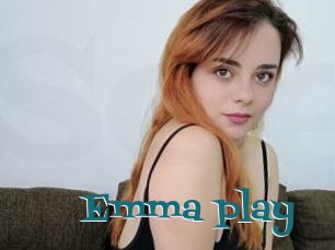 Emma_play