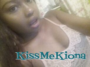 KissMeKiona
