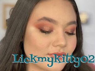 Lickmykitty02