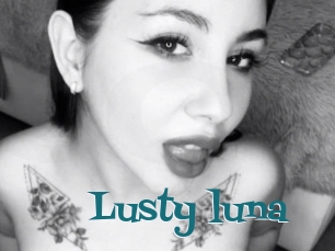 Lusty_luna