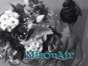MiaOnAir