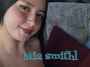 Mia_smithl