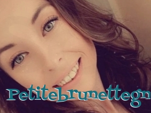 Petitebrunettegnd