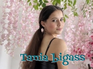Tania_bigass